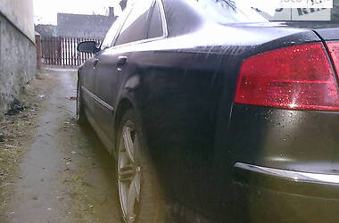 Седан Audi A8 2004 в Киеве