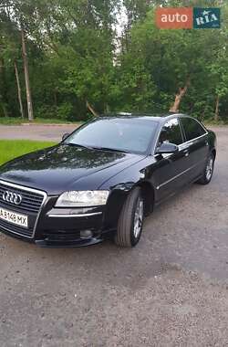 Седан Audi A8 2005 в Киеве