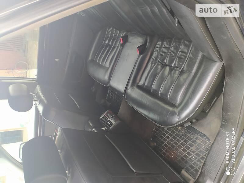 Седан Audi A8 2001 в Борщеві