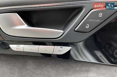 Седан Audi A8 2016 в Киеве