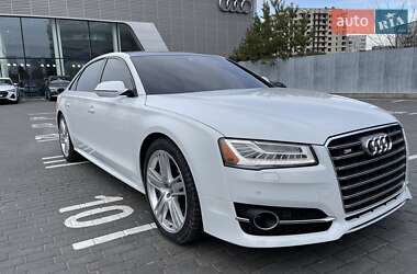 Седан Audi A8 2016 в Киеве