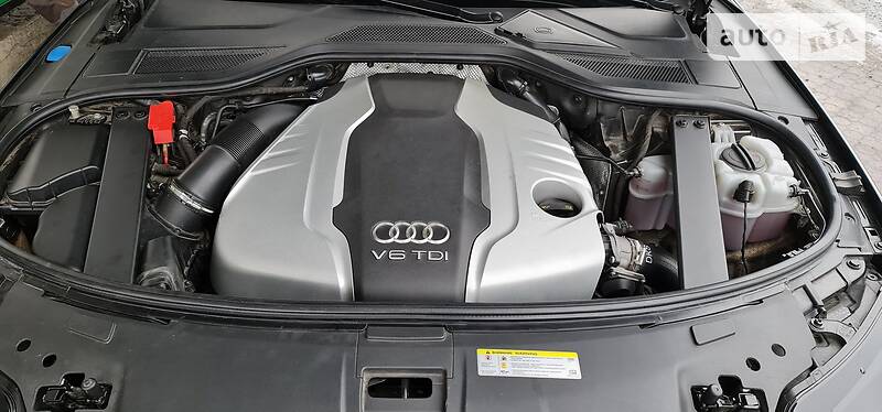 Седан Audi A8 2017 в Тячеве