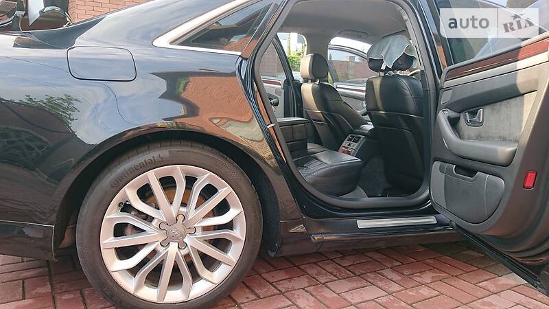 Седан Audi A8 2006 в Киеве