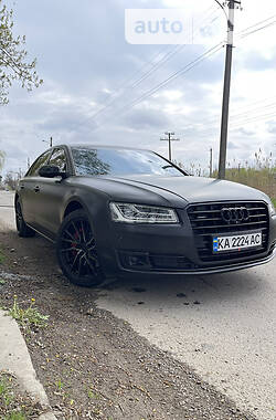 Седан Audi A8 2015 в 
