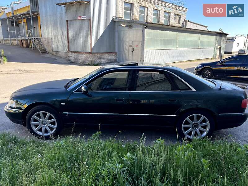 Седан Audi A8 1999 в Черкассах