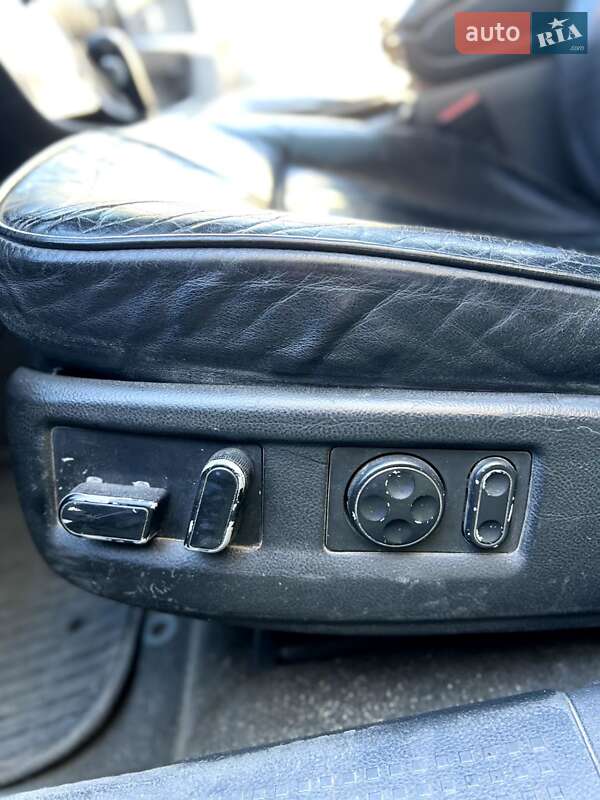 Седан Audi A8 1999 в Черкасах