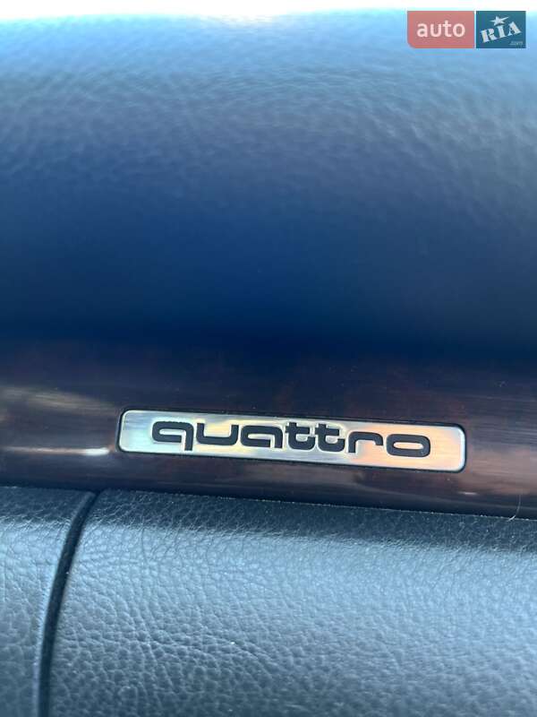 Седан Audi A8 1999 в Черкасах