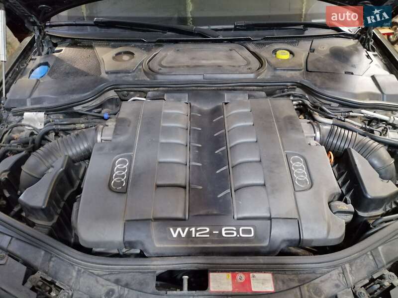 Седан Audi A8 2004 в Кривом Роге