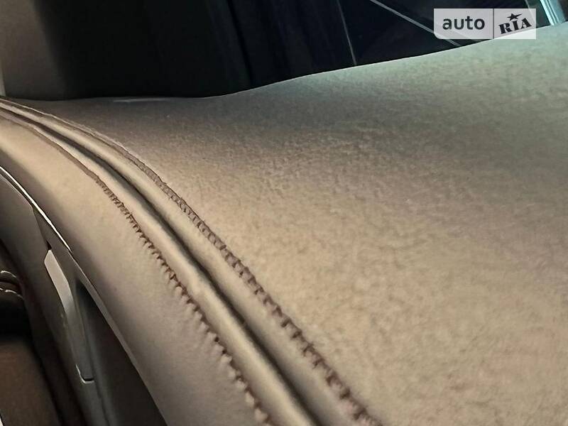 Седан Audi A8 2014 в Києві