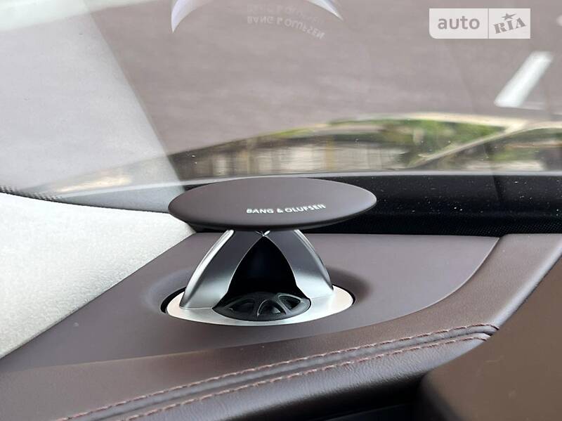 Седан Audi A8 2014 в Києві