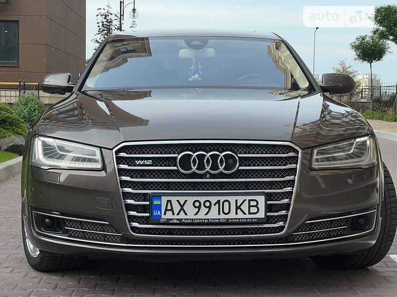 Седан Audi A8 2014 в Києві