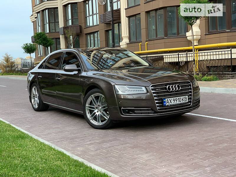 Седан Audi A8 2014 в Києві