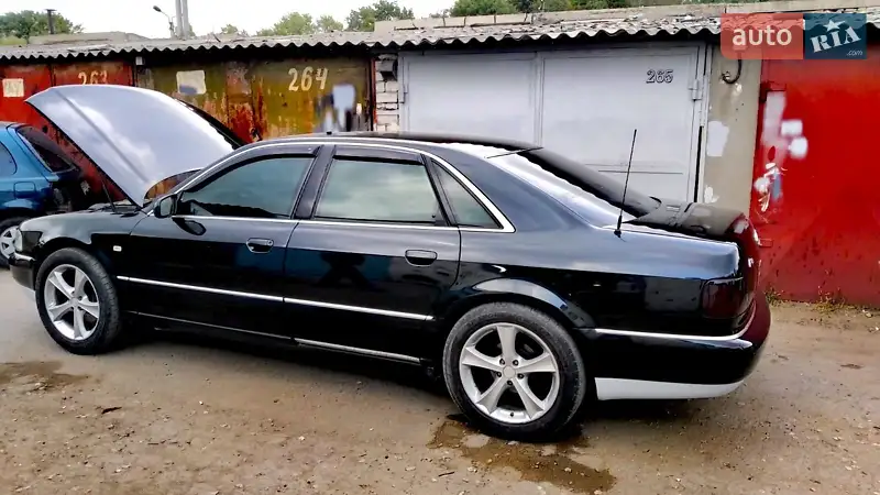 Audi A8