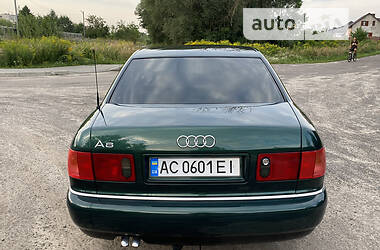 Седан Audi A8 1999 в 