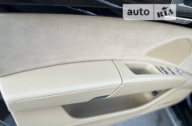 Седан Audi A8 2012 в 