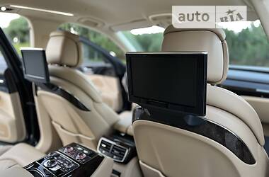 Седан Audi A8 2012 в 