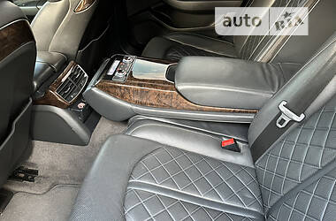 Седан Audi A8 2011 в Івано-Франківську