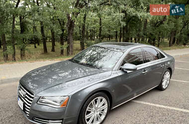 Седан Audi A8 2013 в 