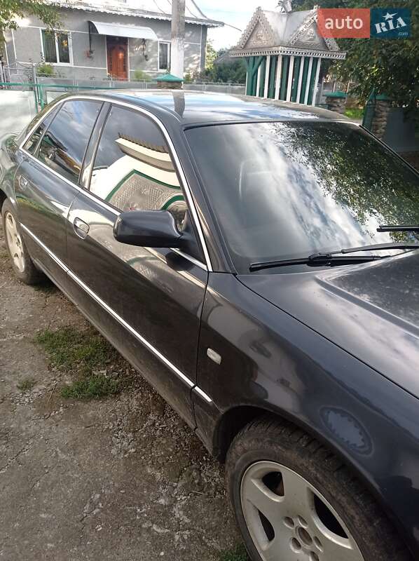 Audi A8 2000
