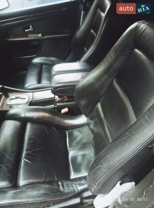 Седан Audi A8 2000 в Одессе