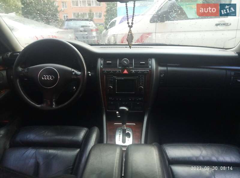Седан Audi A8 2000 в Одессе