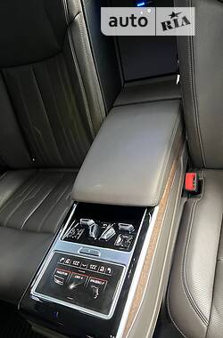 Седан Audi A8 2019 в Києві