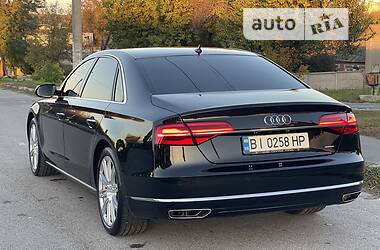 Седан Audi A8 2017 в 