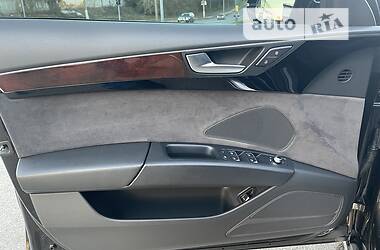 Седан Audi A8 2017 в 
