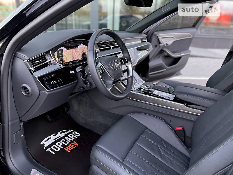 Седан Audi A8 2021 в Киеве