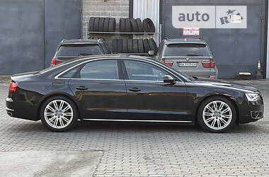 Седан Audi A8 2011 в 