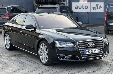 Седан Audi A8 2011 в 