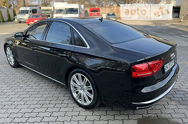 Седан Audi A8 2011 в 