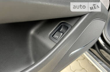 Седан Audi A8 2011 в 