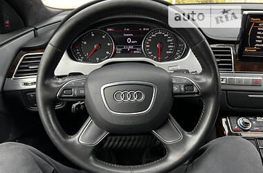 Седан Audi A8 2011 в 