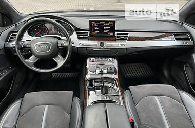 Седан Audi A8 2011 в 