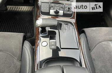 Седан Audi A8 2011 в 