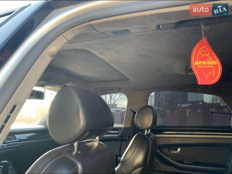 Седан Audi A8 2005 в Черновцах