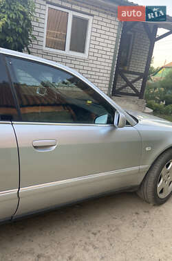 Седан Audi A8 1999 в 