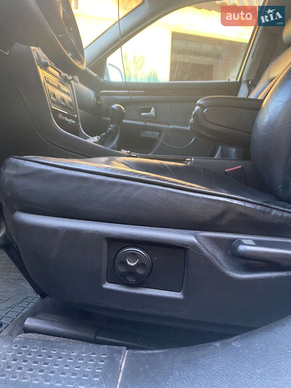 Седан Audi A8 1999 в Фастове