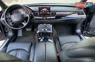 Седан Audi A8 2014 в Львове