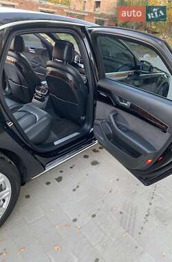 Седан Audi A8 2014 в Львове
