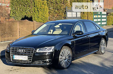 Седан Audi A8 2016 в 