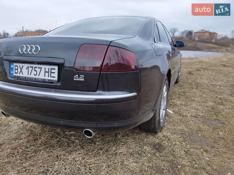 Седан Audi A8 2002 в Виннице