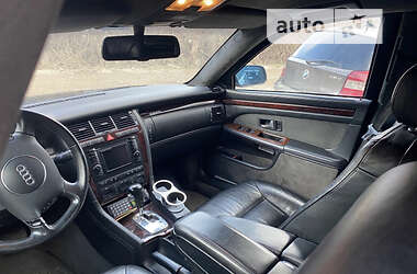 Седан Audi A8 2004 в Днепре