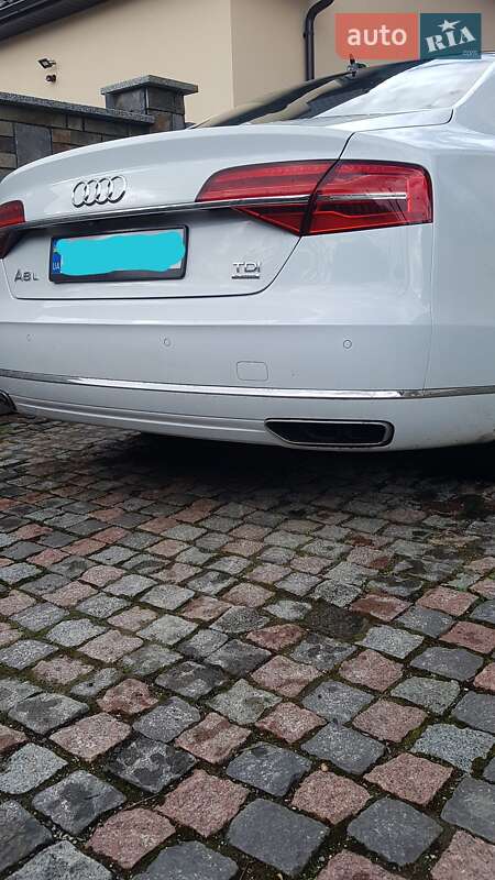 Audi A8 2014