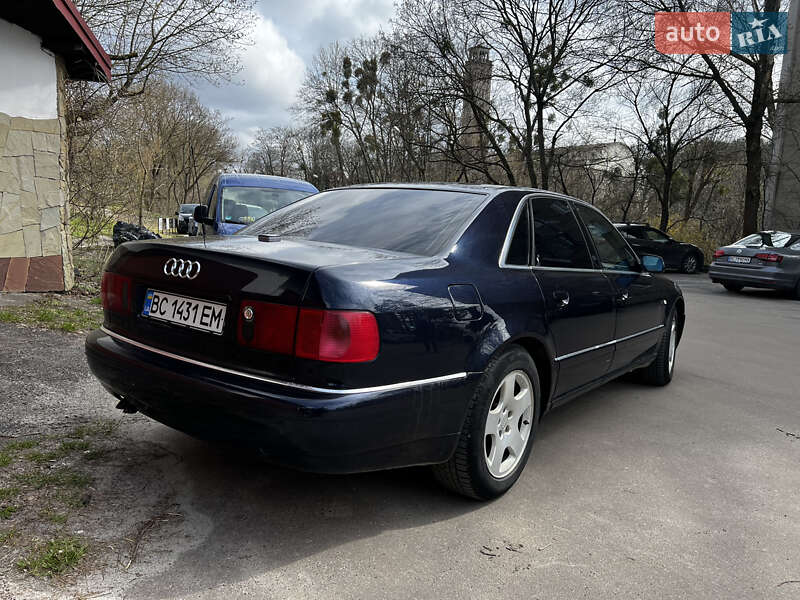 Седан Audi A8 2001 в Львове
