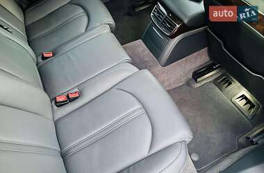Седан Audi A8 2010 в 