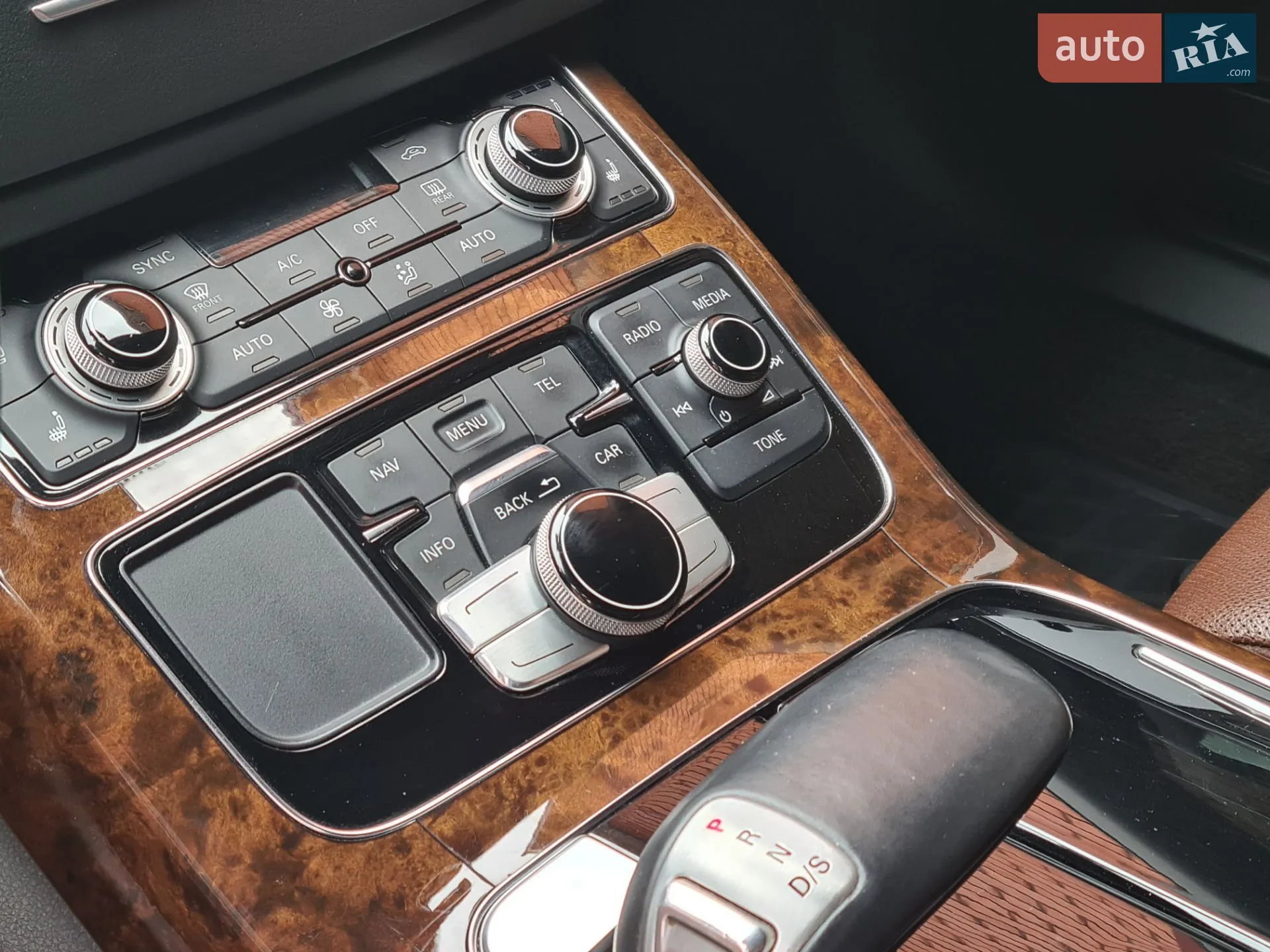 2015 Audi A8 - мініатюра 66