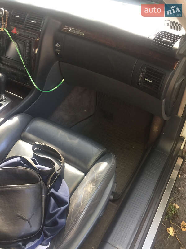 Седан Audi A8 2001 в Виннице