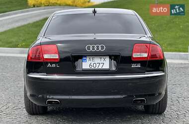 Седан Audi A8 2005 в 